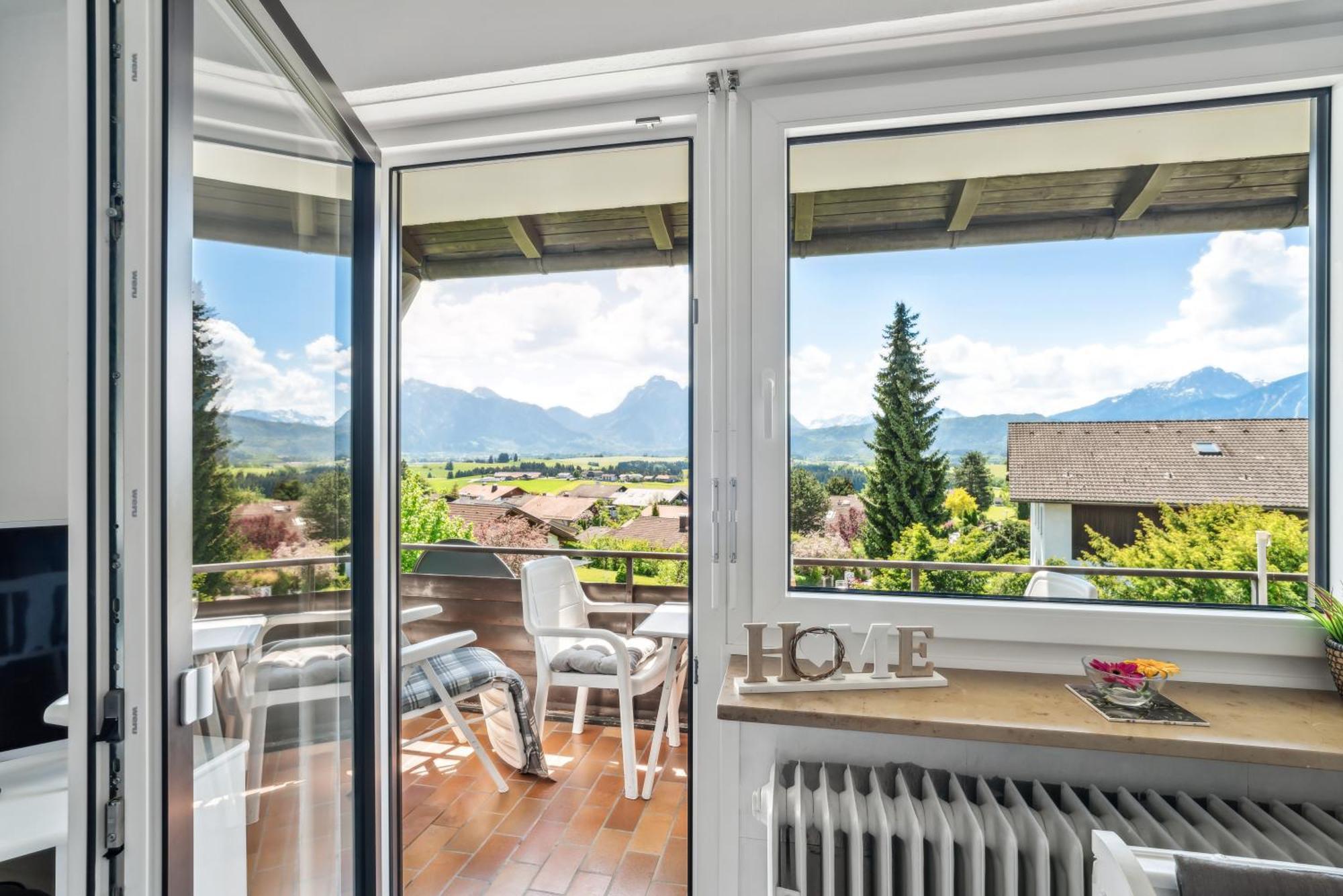 Neuschwanstein-Blick Apartment Fussen Ngoại thất bức ảnh